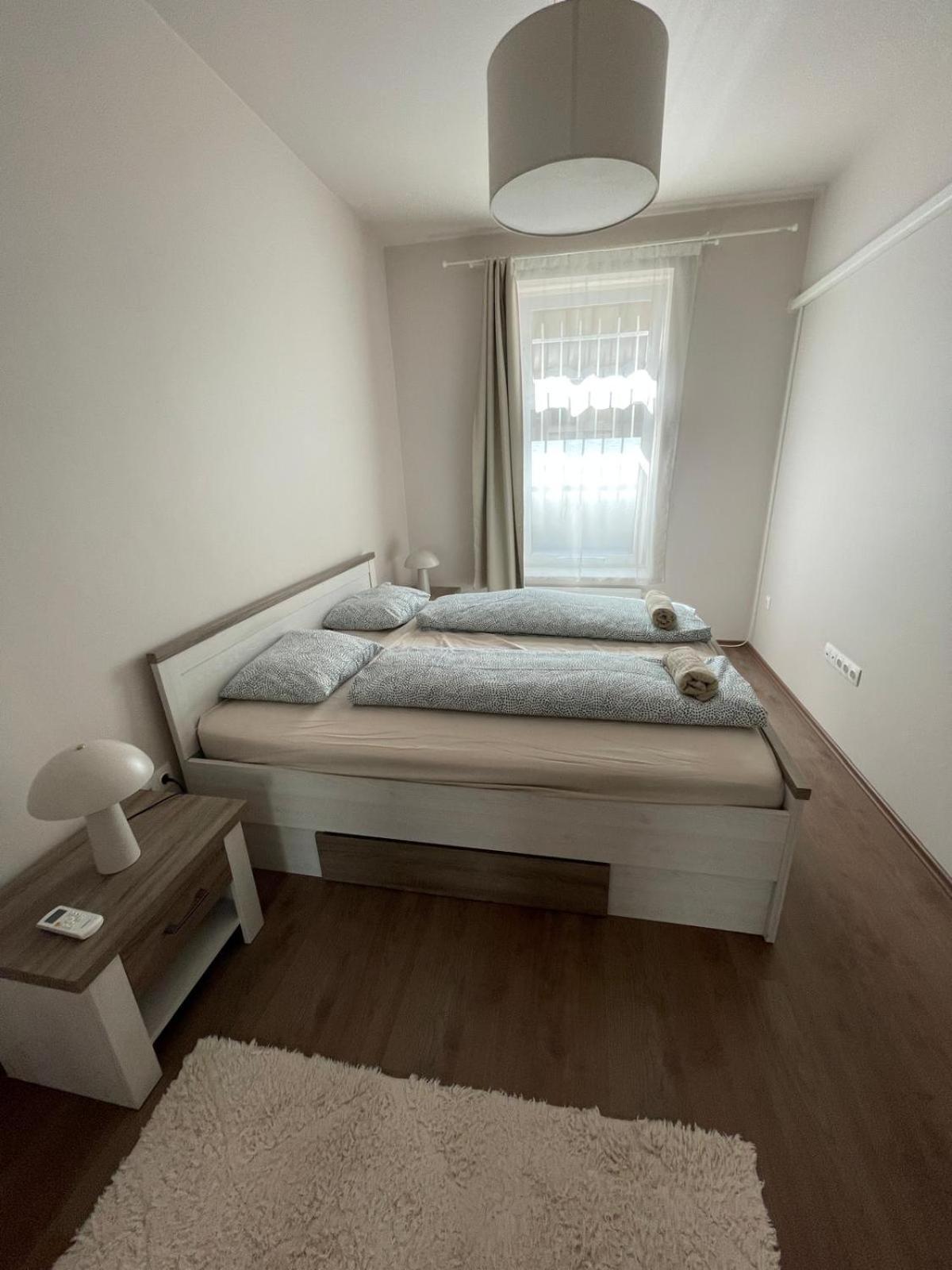 Freedom Apartment Near Parlament With Ac Budapest Luaran gambar